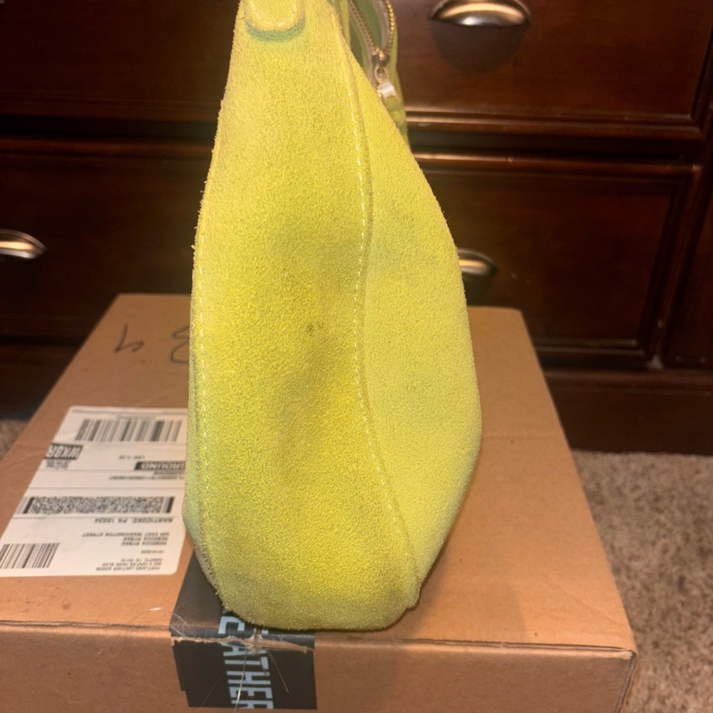 Portland Leather Used Large Nora Lime Green Suede Women's Bag - Picture 6 of 7